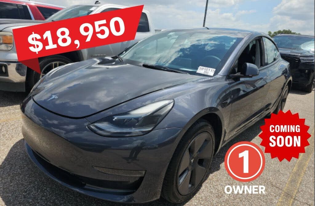 2022 TESLA Model 3