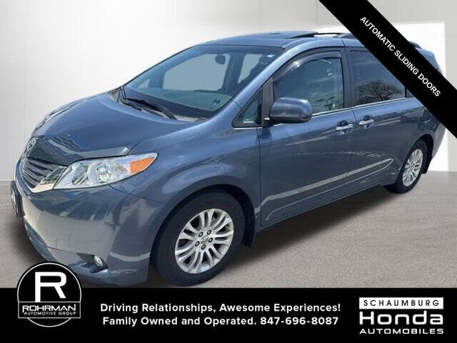 2017 TOYOTA Sienna