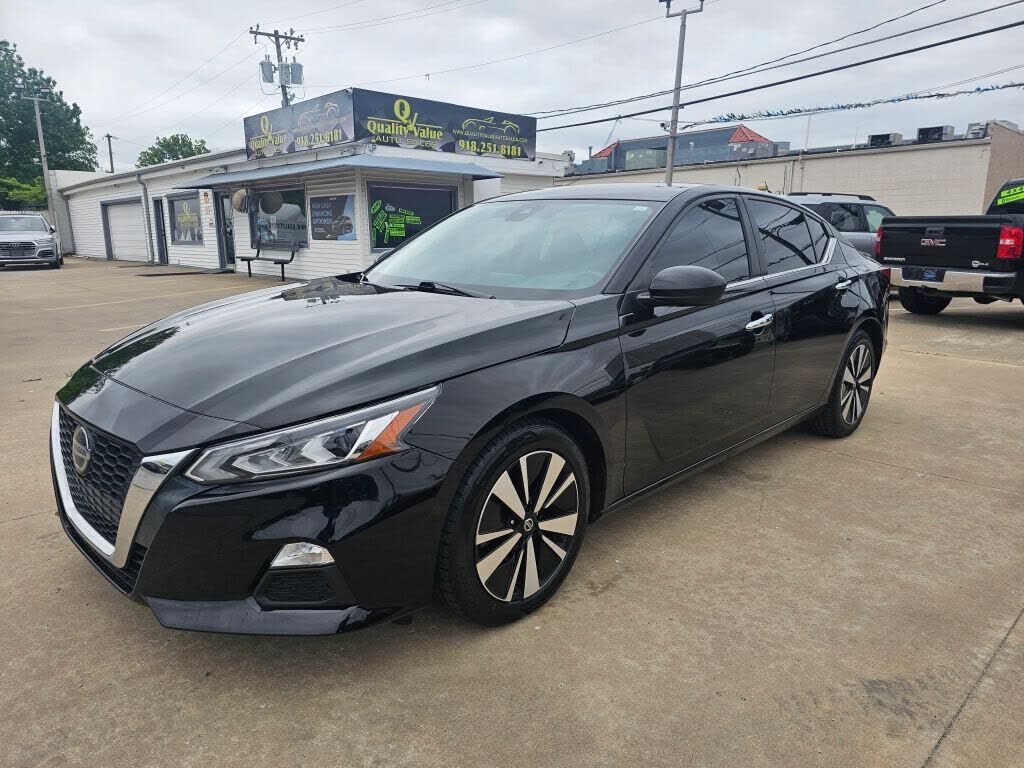 2021 NISSAN Altima
