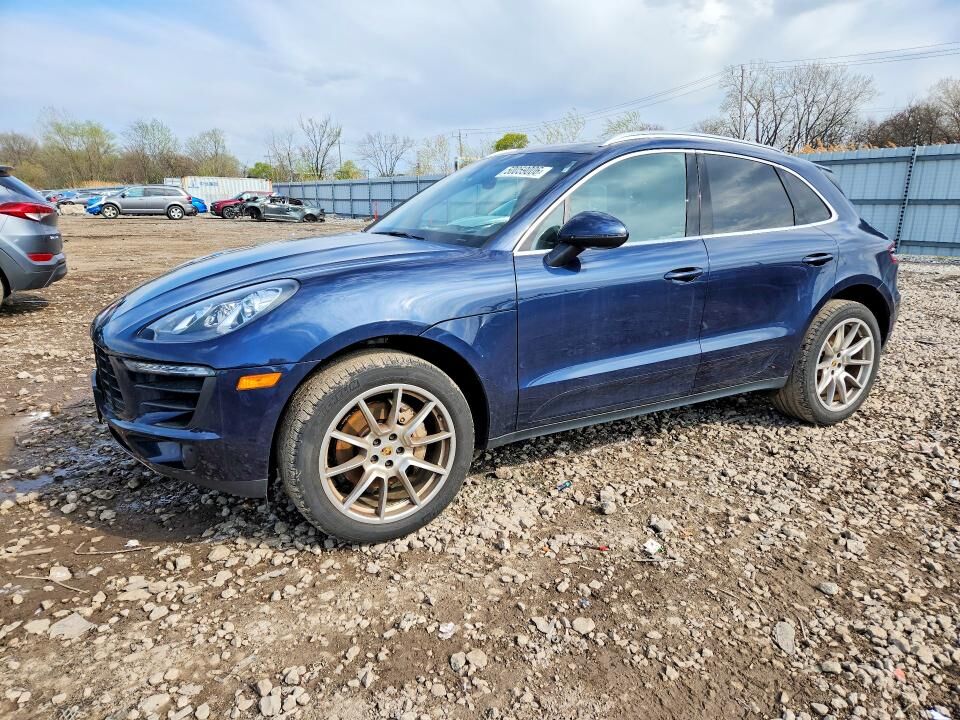 2015 PORSCHE Macan