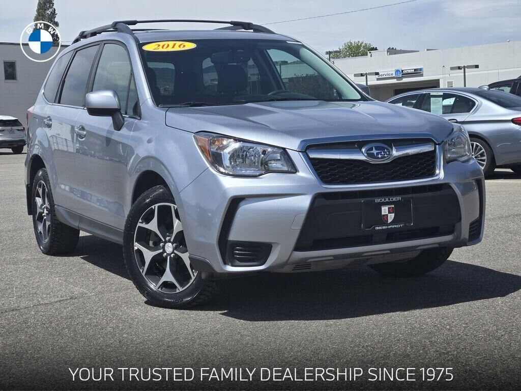 2016 SUBARU Forester