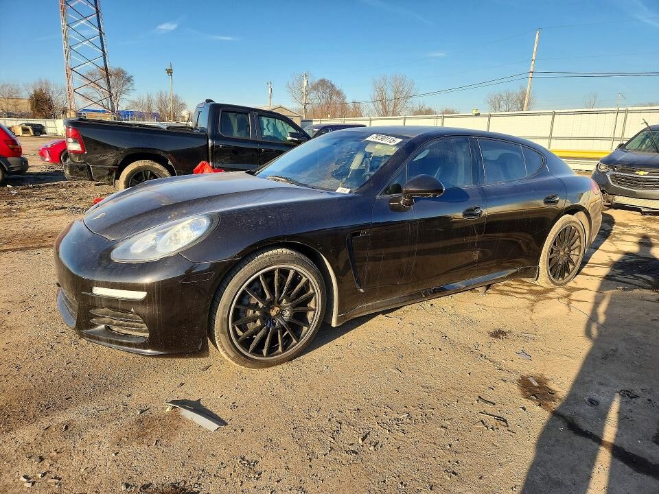 2014 PORSCHE Panamera