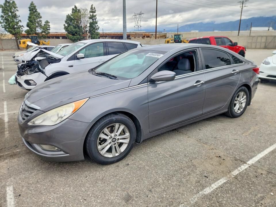 2013 HYUNDAI Sonata
