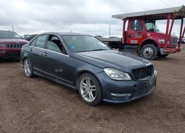 2013 MERCEDES-BENZ C-Class