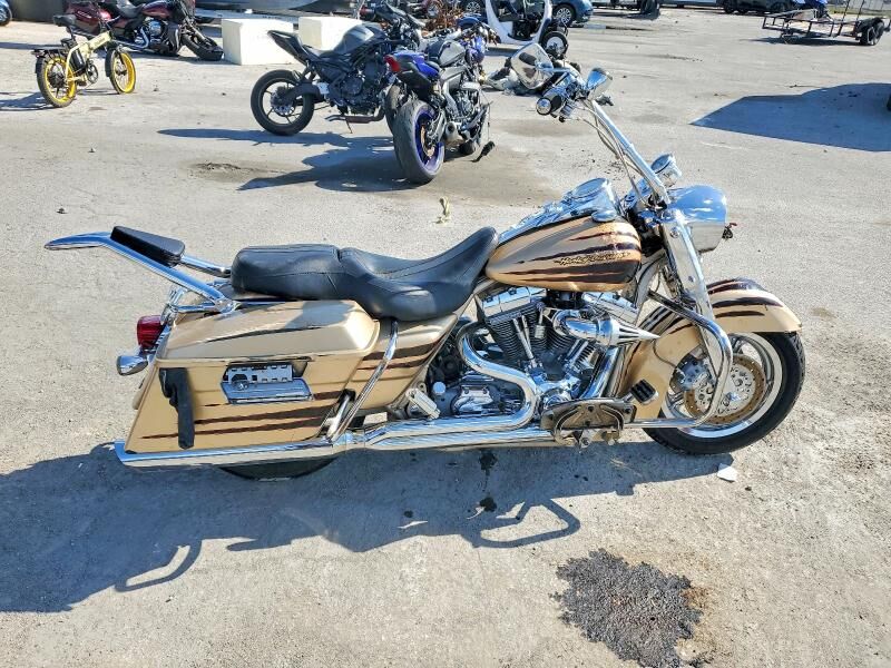 2003 HARLEY DAVIDSON CVO Road King 2