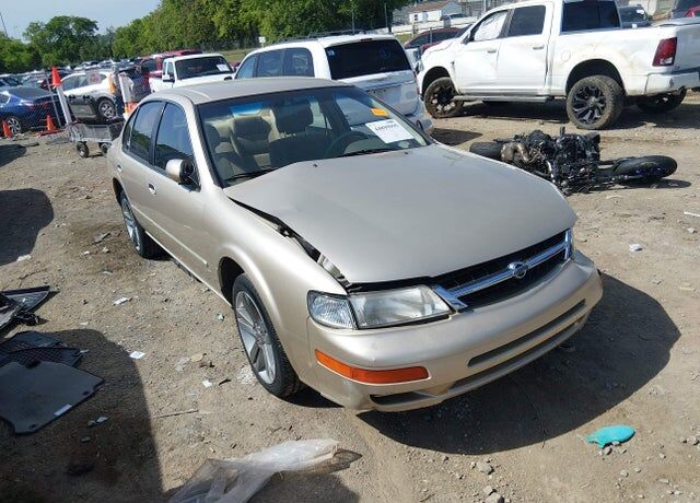 1998 NISSAN Maxima