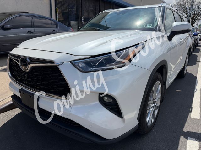 2022 TOYOTA Highlander