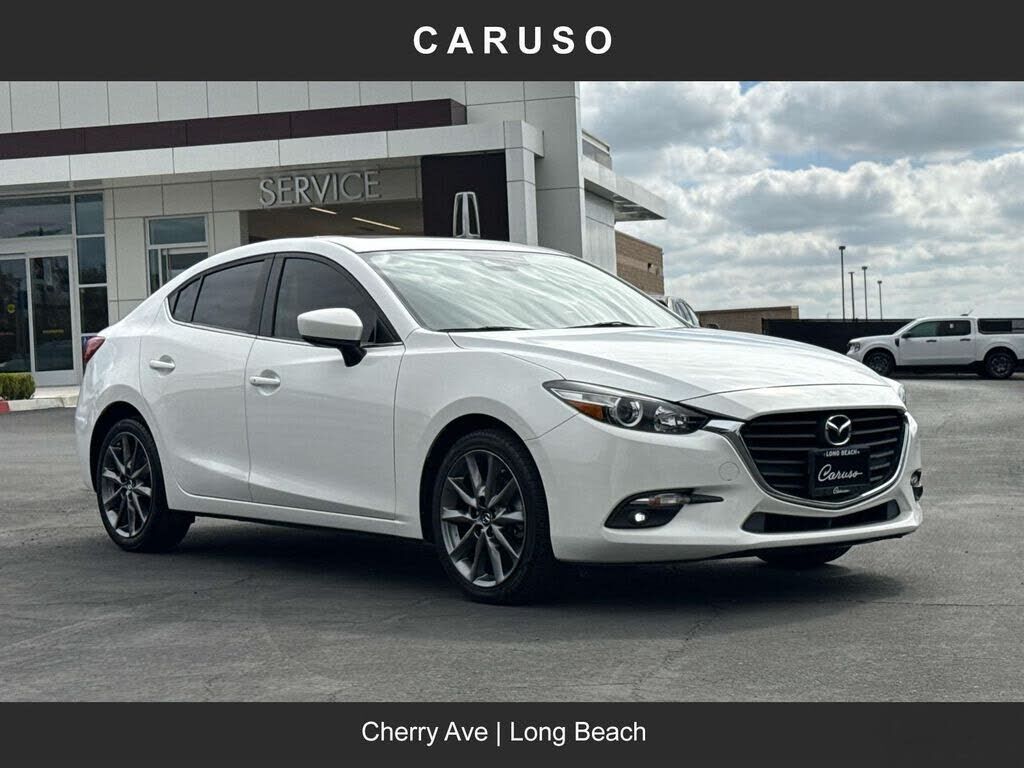2018 MAZDA Mazda3