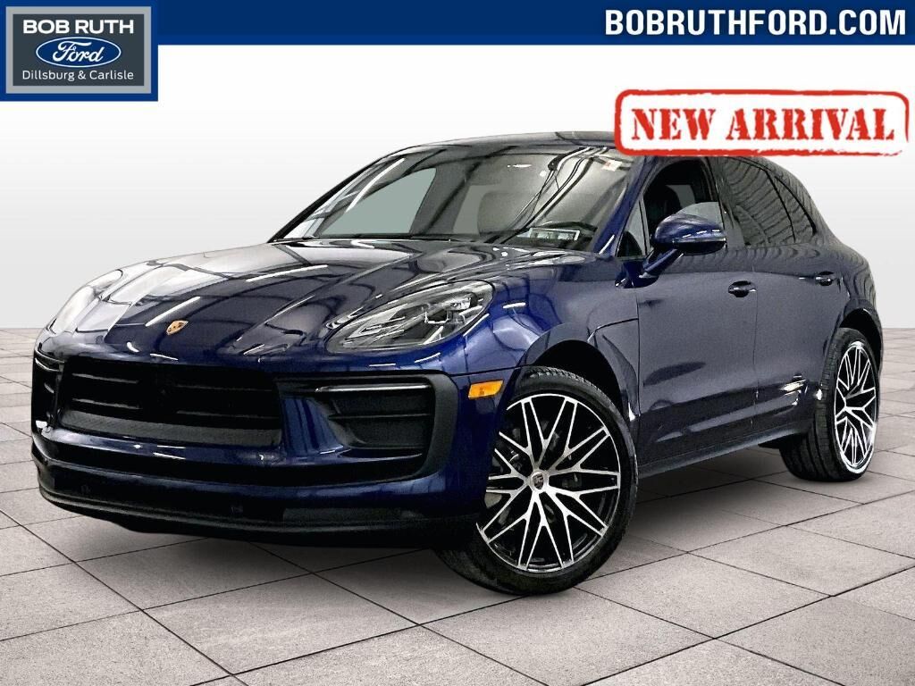 2023 PORSCHE Macan