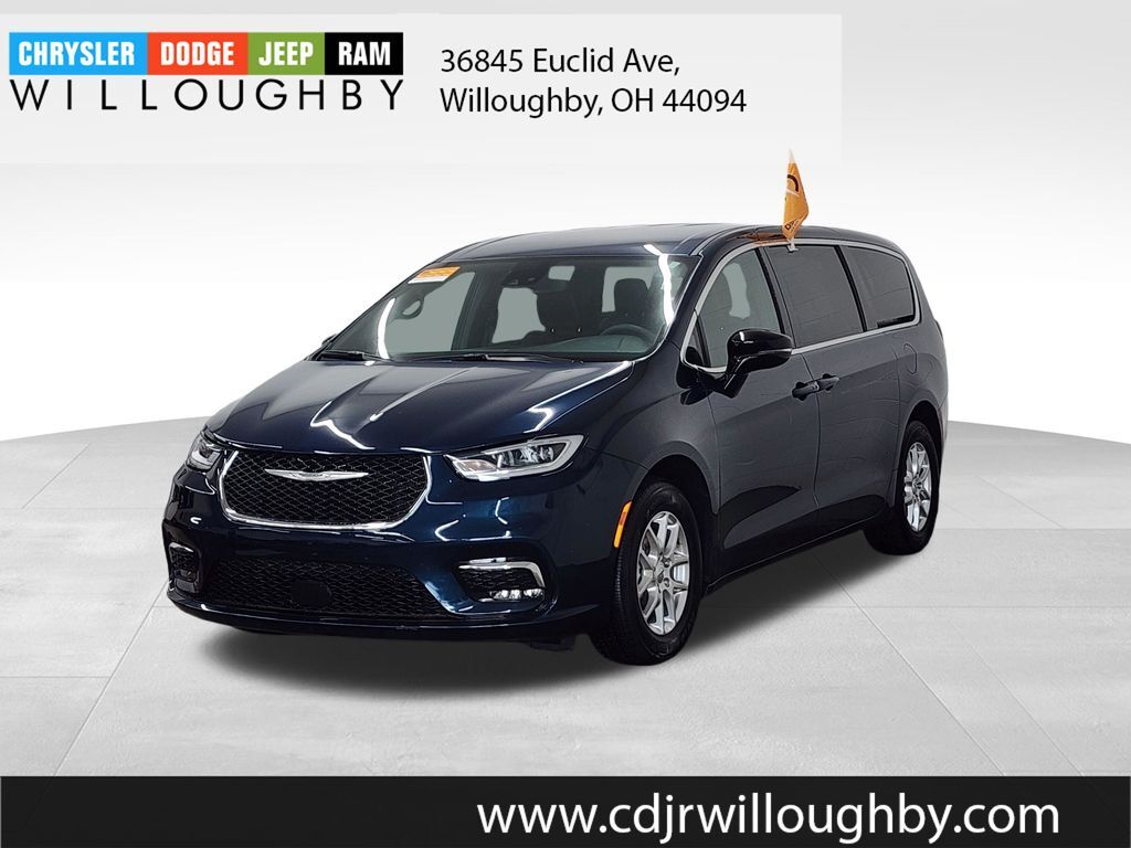 2025 CHRYSLER Pacifica