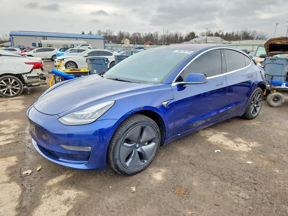 2018 TESLA Model 3