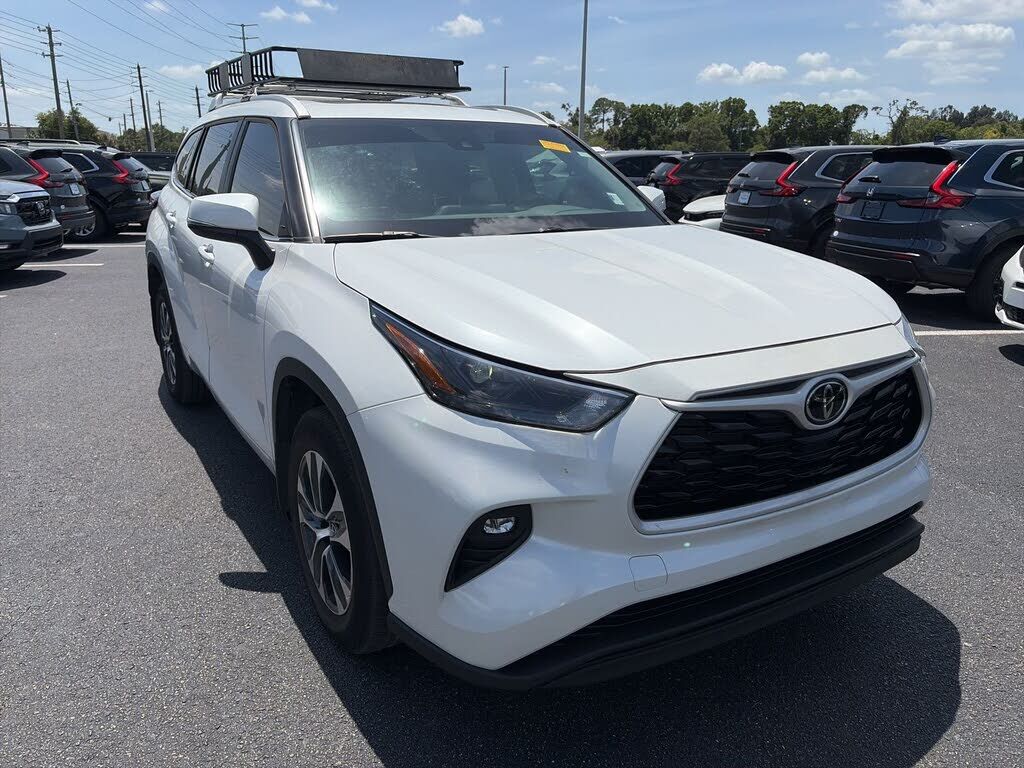 2024 TOYOTA Highlander