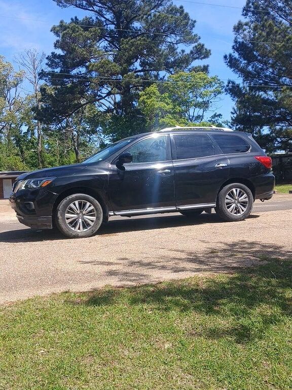 2019 NISSAN Pathfinder