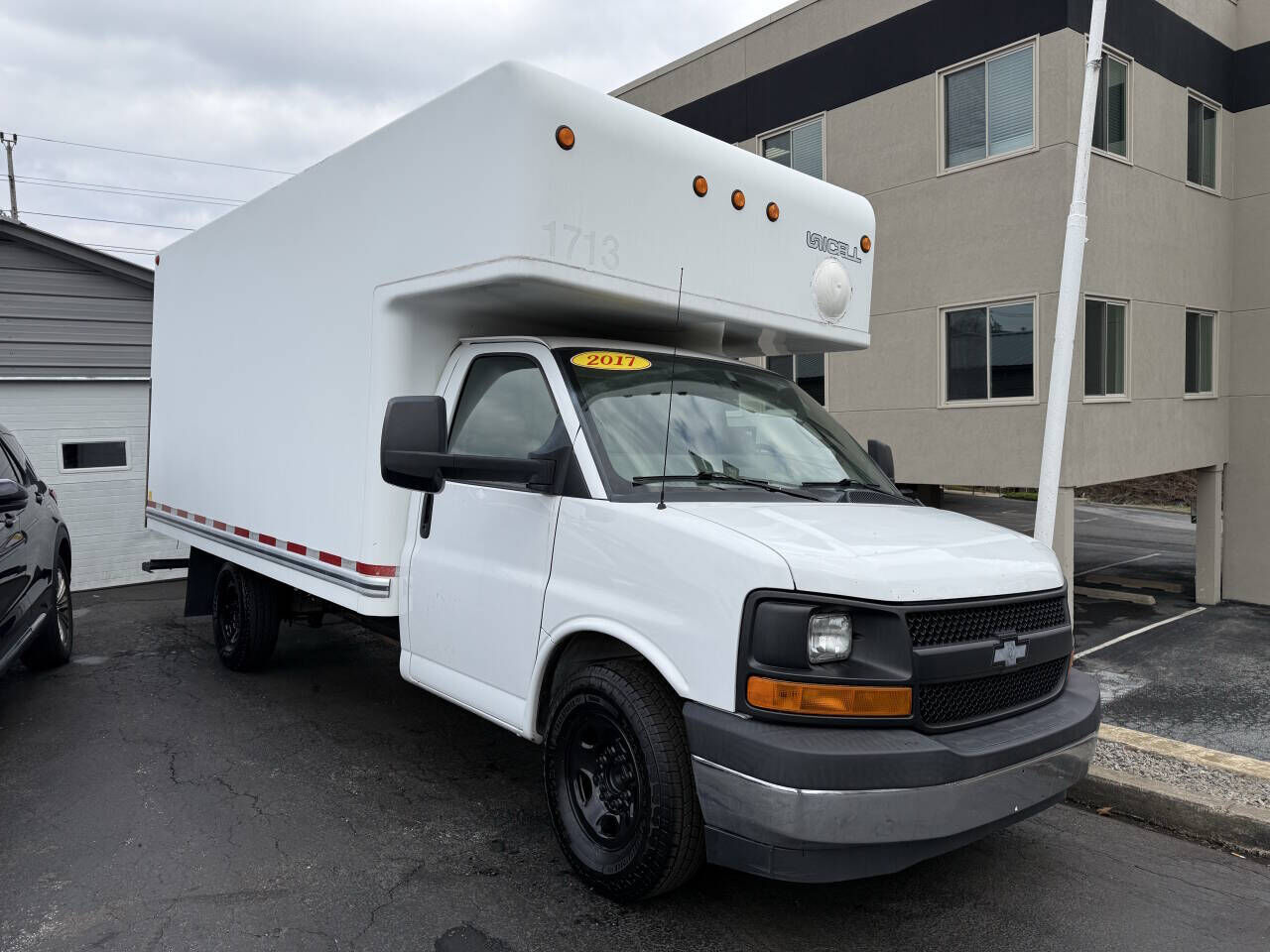 2017 CHEVROLET Express