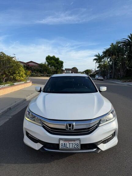2017 HONDA Accord