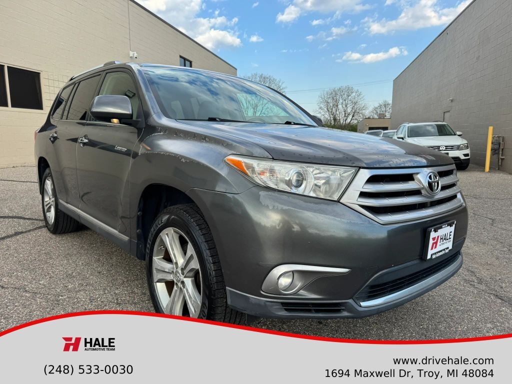 2011 TOYOTA Highlander