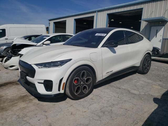 2022 FORD Mach-E