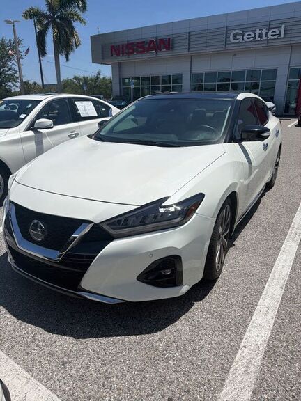 2019 NISSAN Maxima