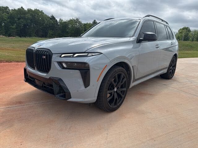 2023 BMW X7