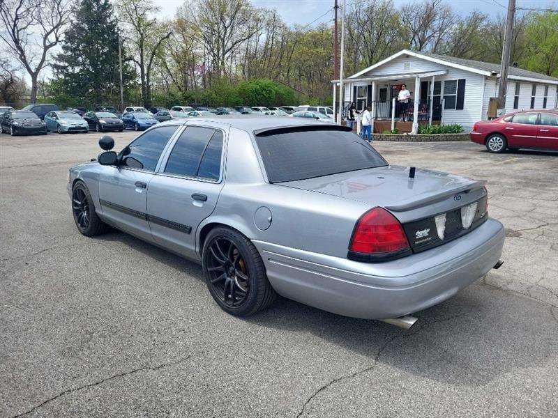 2010 FORD Crown Victoria