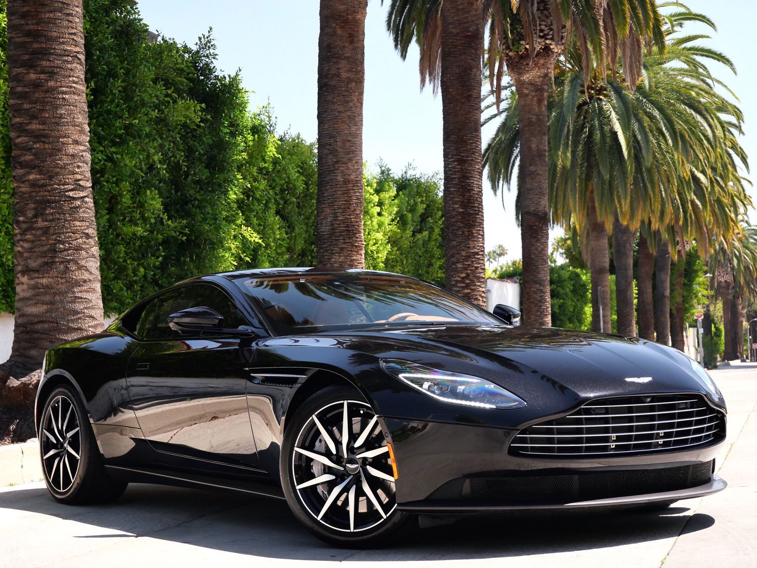 2020 ASTON MARTIN DB11