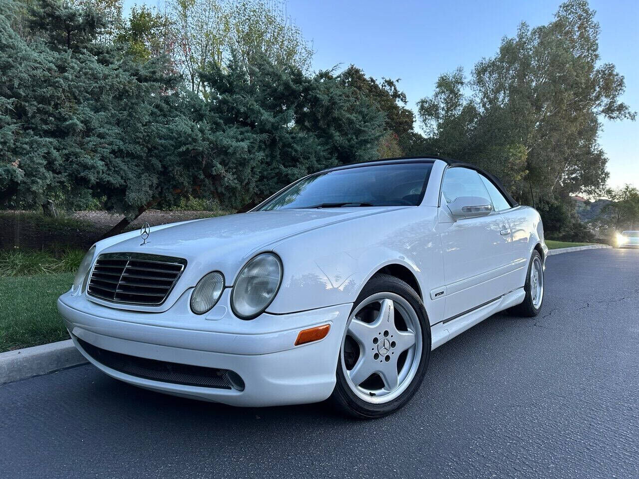 2003 MERCEDES-BENZ CLK-Class