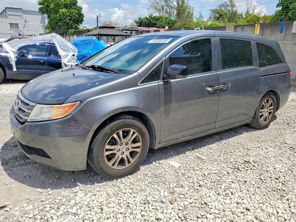 2013 HONDA Odyssey