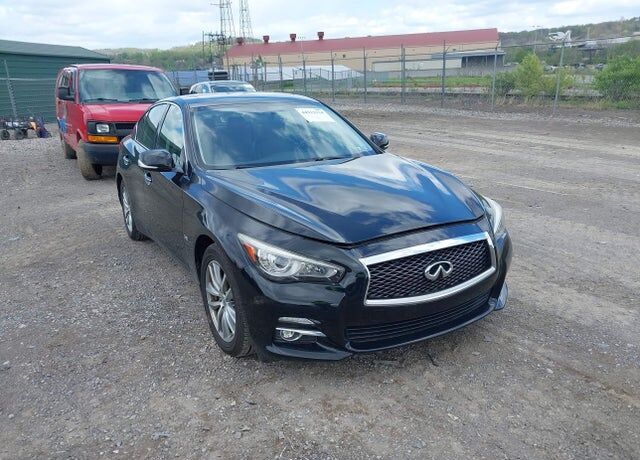 2017 INFINITI Q50