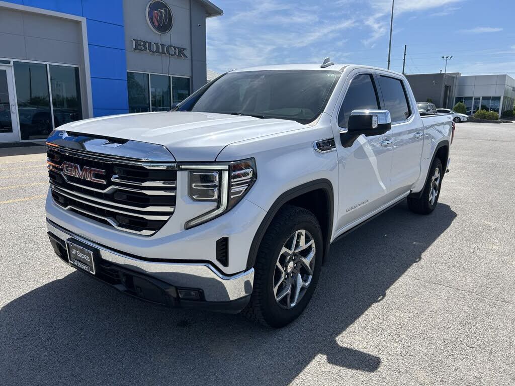 2023 GMC Sierra
