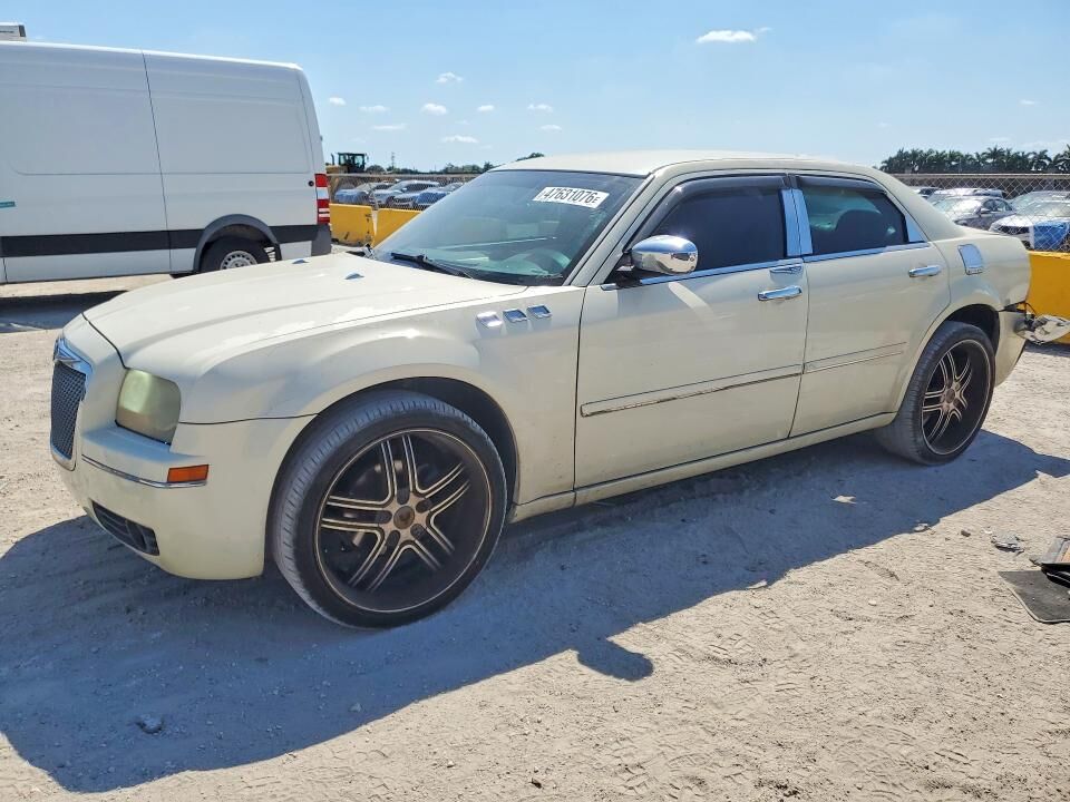 2005 CHRYSLER 300