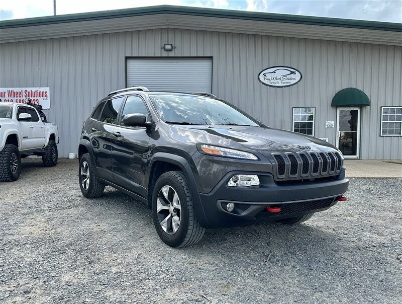 2018 JEEP Cherokee