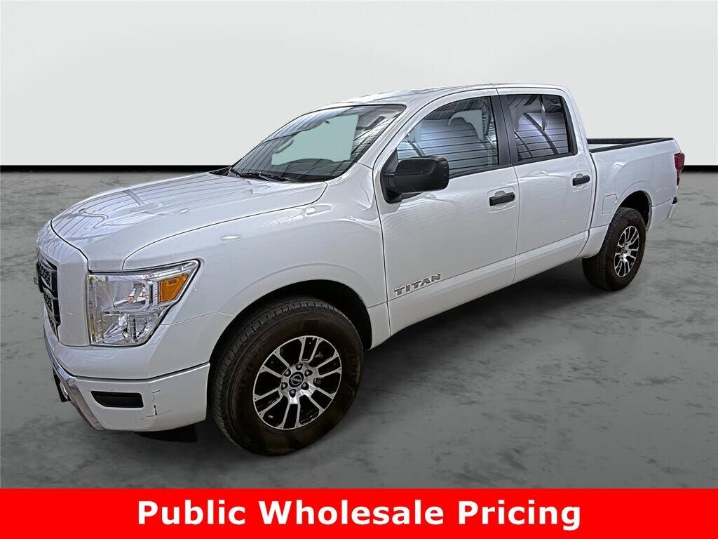 2024 NISSAN Titan