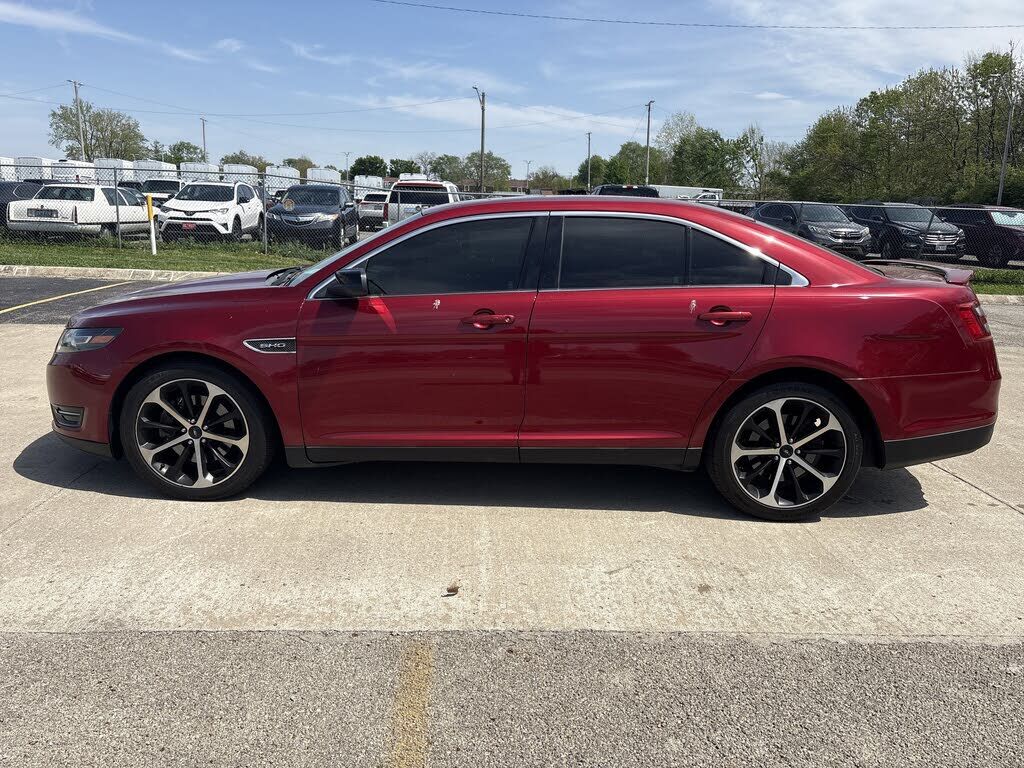 2016 FORD Taurus