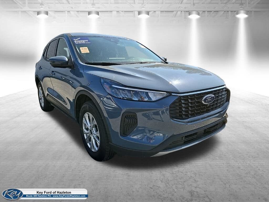 2023 FORD Escape
