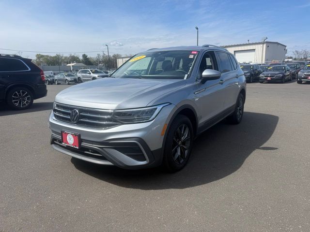 2022 VOLKSWAGEN Tiguan