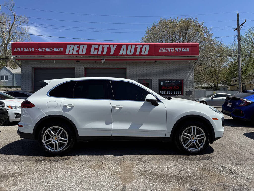 2016 PORSCHE Cayenne