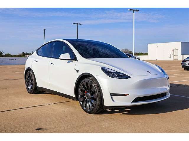 2023 TESLA Model Y