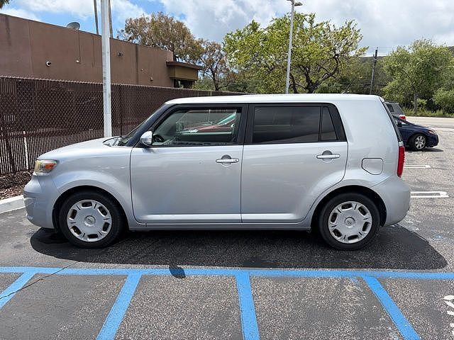 2010 TOYOTA SCION