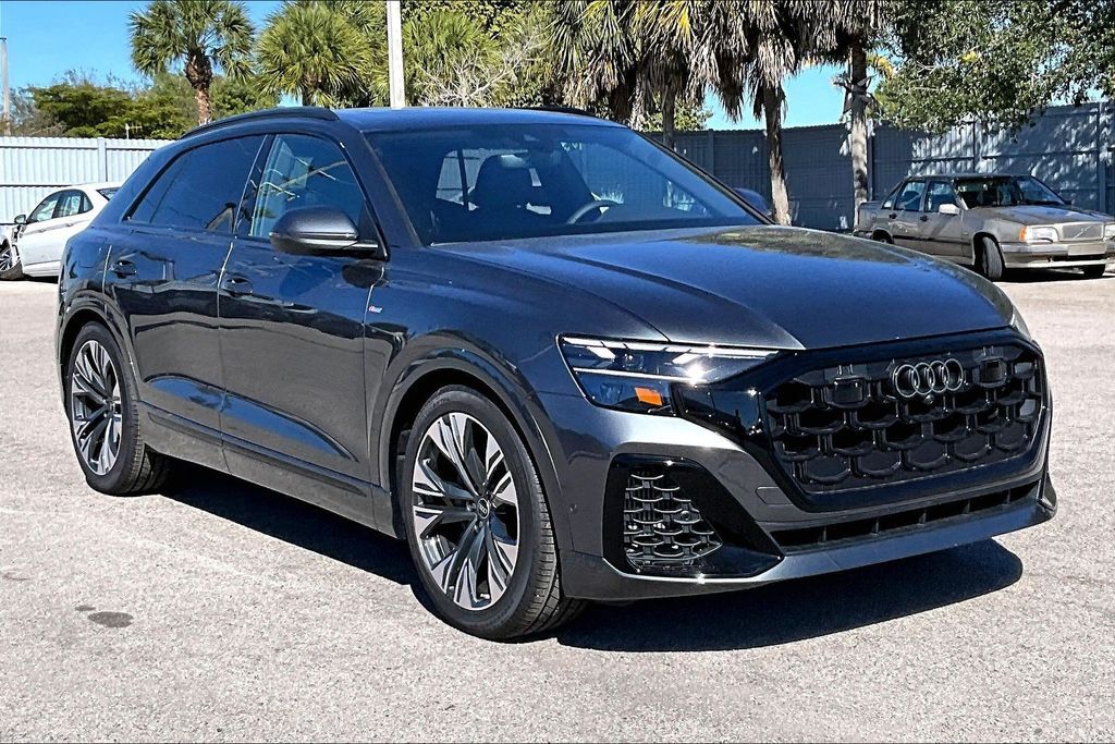 2026 Audi Q8