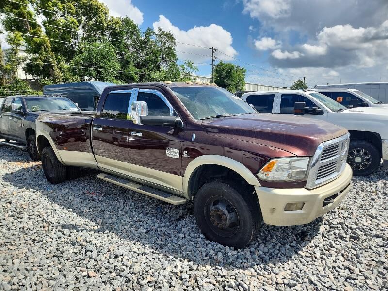 2012 DODGE Ram