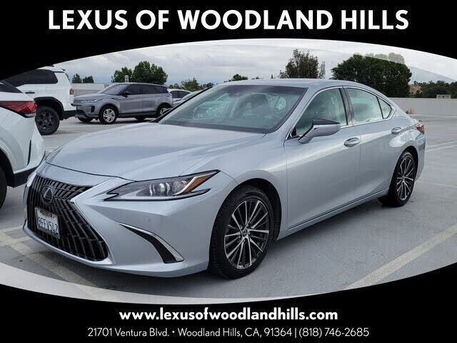 2023 LEXUS ES