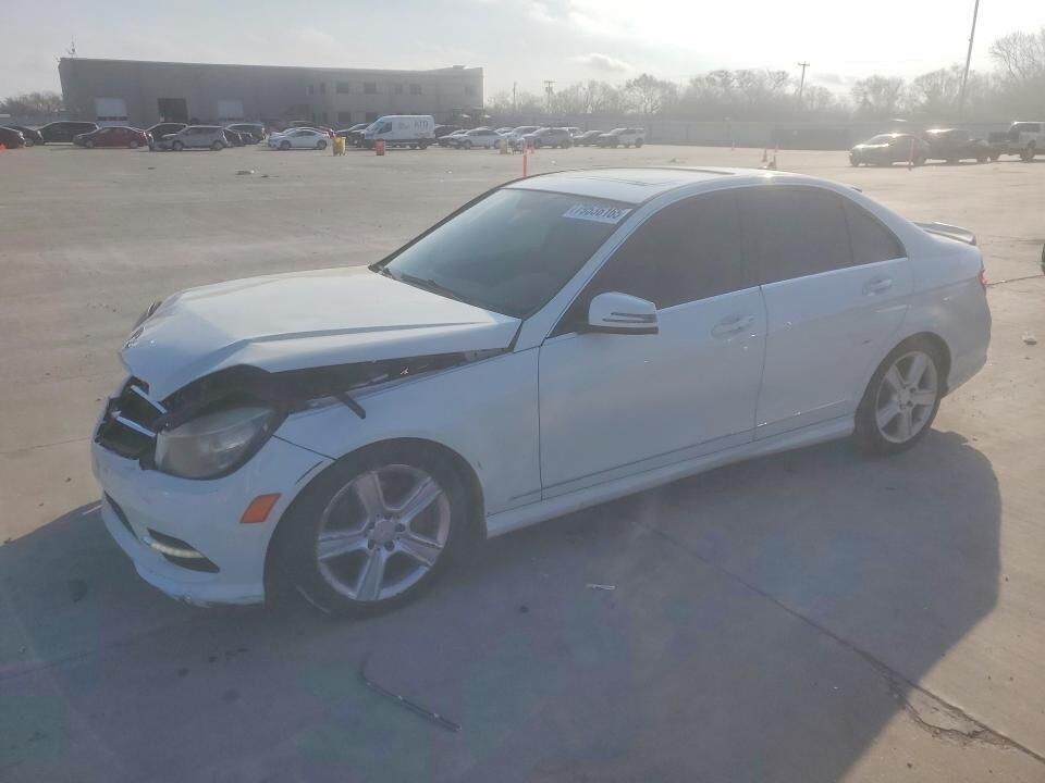 2011 MERCEDES-BENZ C-Class