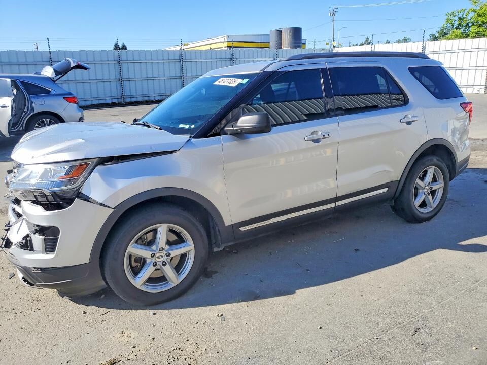 2018 FORD Explorer
