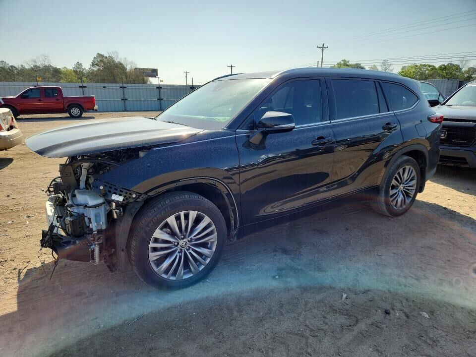 2020 TOYOTA Highlander