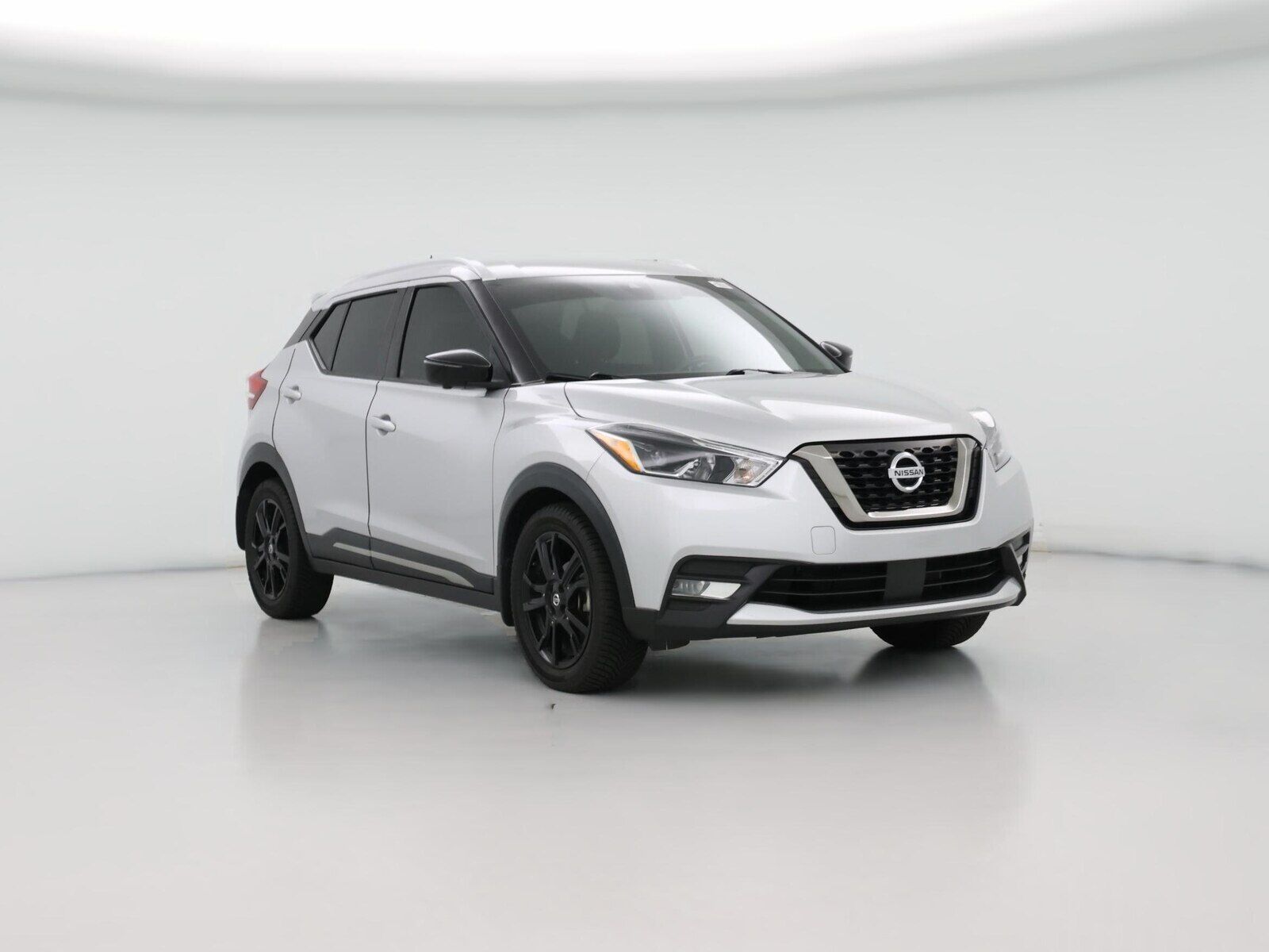 2020 NISSAN Kicks