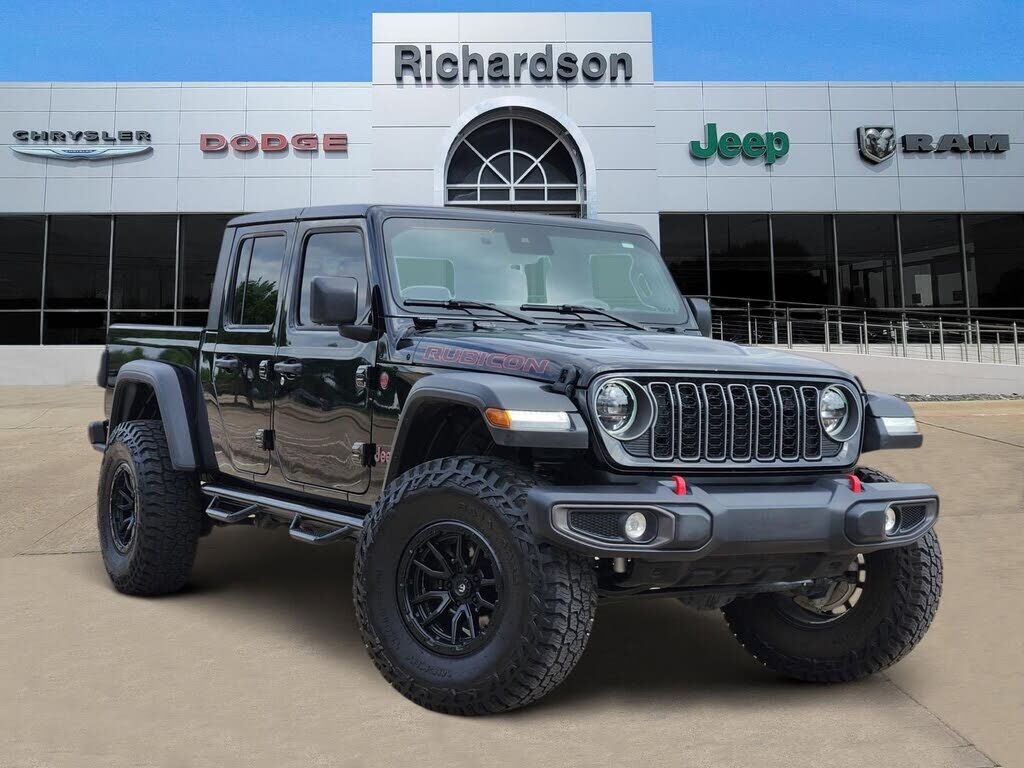 2025 JEEP Gladiator