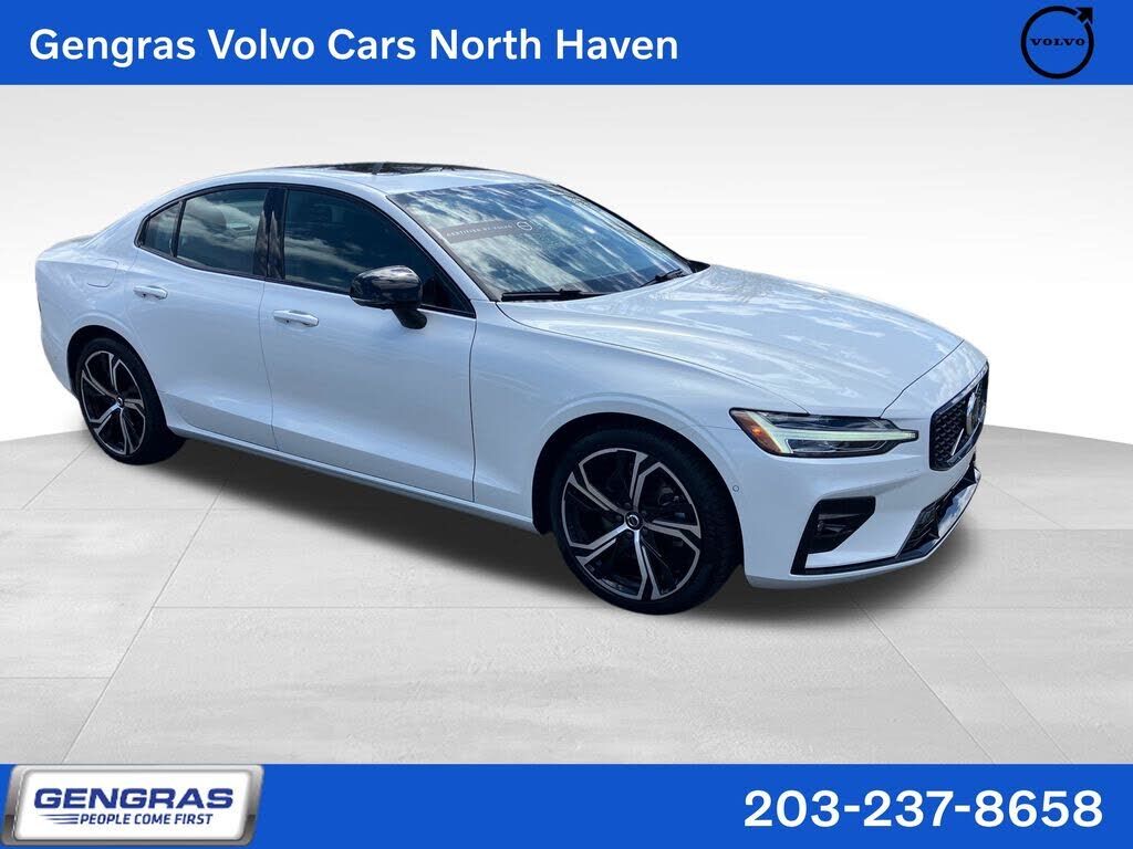 2025 VOLVO S60