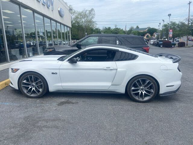 2016 FORD Mustang