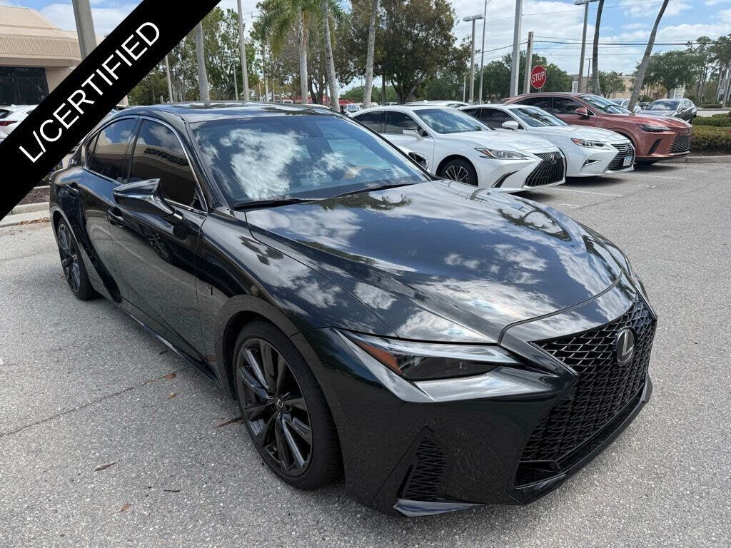 2025 LEXUS IS