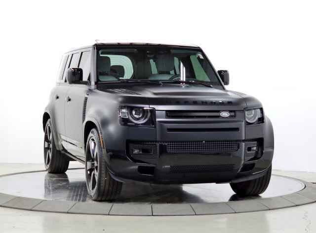 2025 LAND ROVER Defender